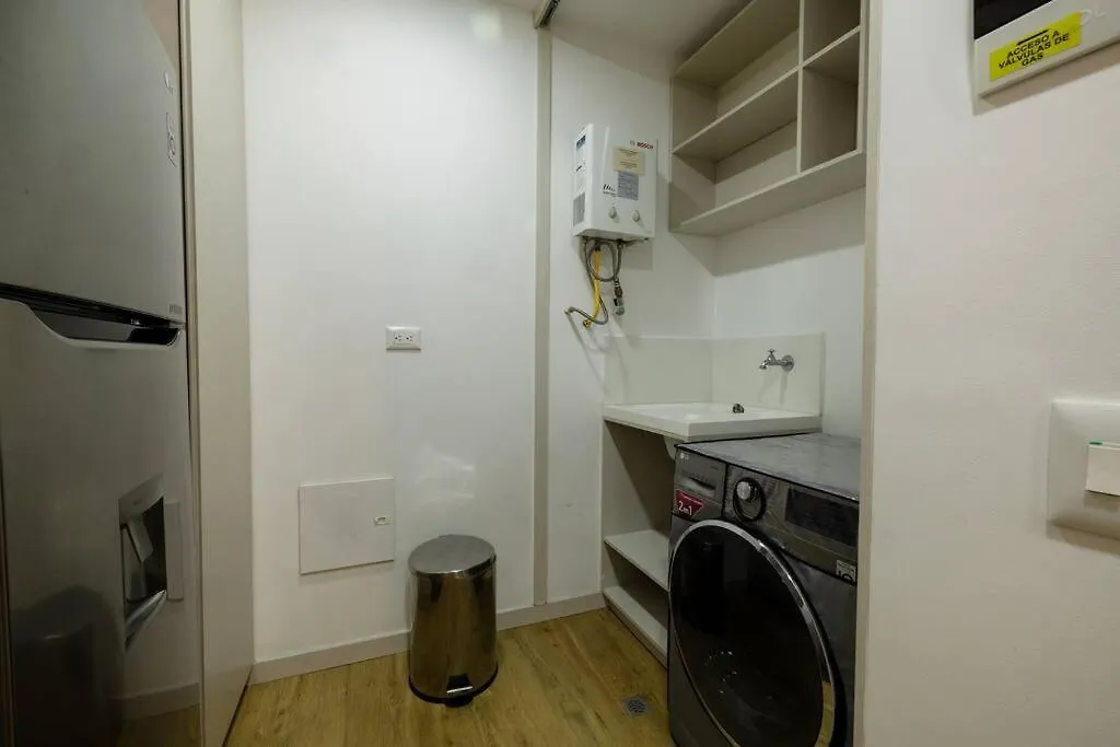 メデジンPremium Urban Oasis El Poblado 2Br 1Acアパートメント